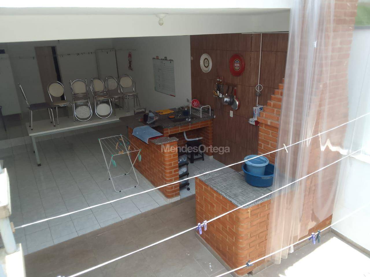 Casa à venda com 3 quartos, 231m² - Foto 19