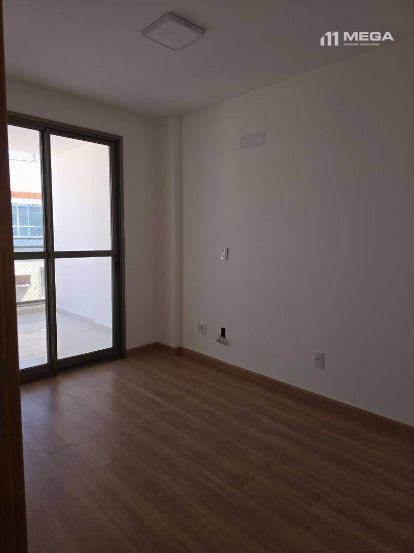 Apartamento à venda com 3 quartos, 101m² - Foto 6