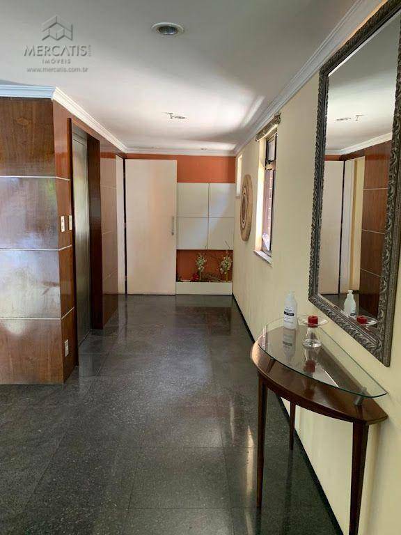 Apartamento à venda com 4 quartos, 195m² - Foto 3