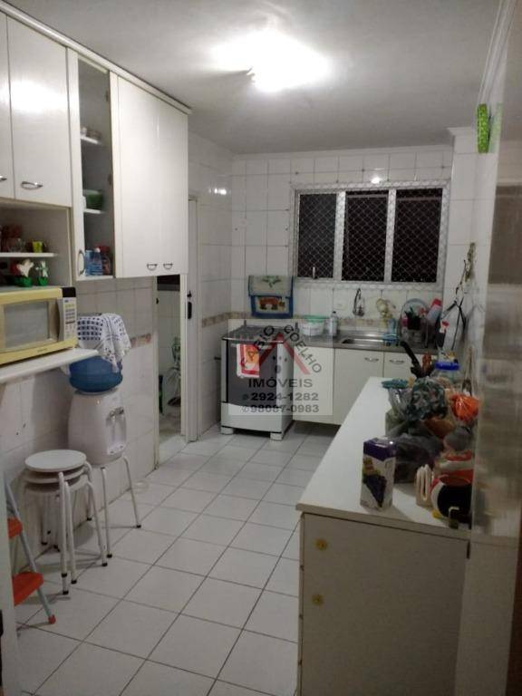 Apartamento à venda com 2 quartos, 70m² - Foto 2