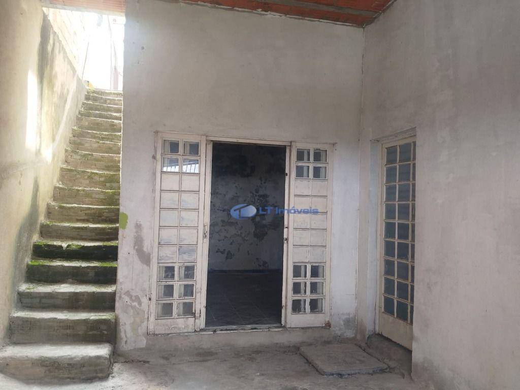 Casa à venda com 1 quarto, 142m² - Foto 3