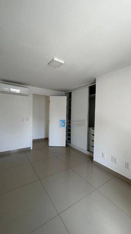 Apartamento à venda com 4 quartos, 212m² - Foto 31