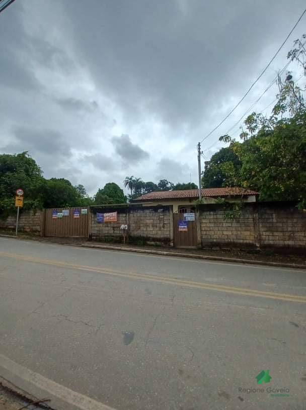 Chácara, 3 quartos, 3050 m² - Foto 1