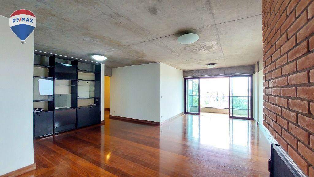 Apartamento para alugar com 3 quartos, 127m² - Foto 2