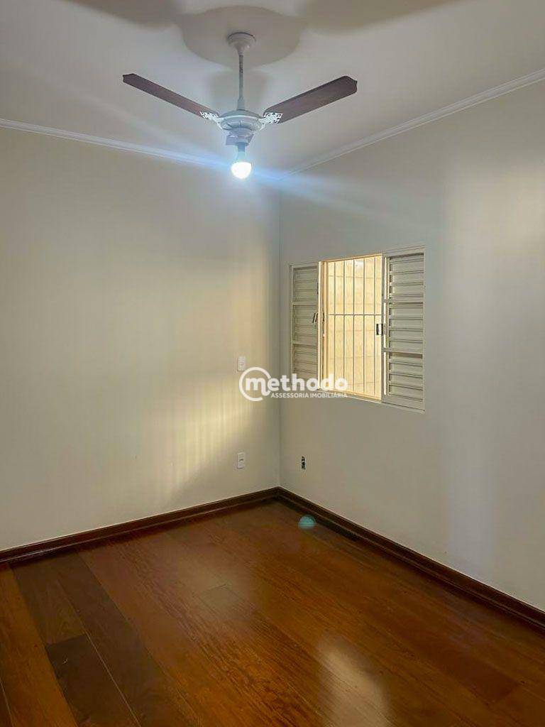 Casa à venda com 4 quartos, 187m² - Foto 11