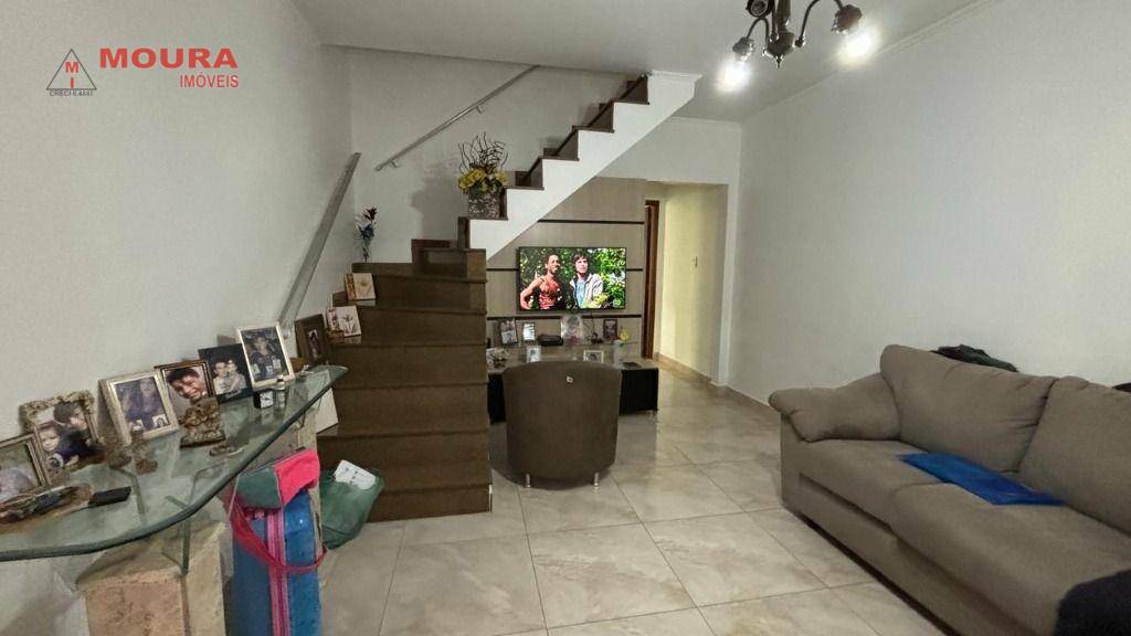 Sobrado à venda com 3 quartos, 125m² - Foto 3