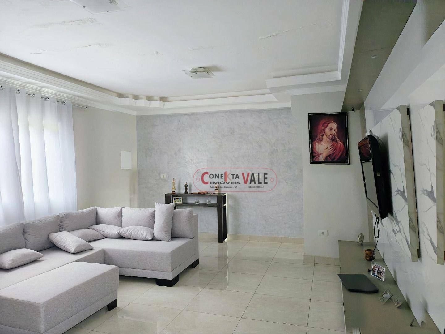 Casa à venda com 3 quartos, 320m² - Foto 1