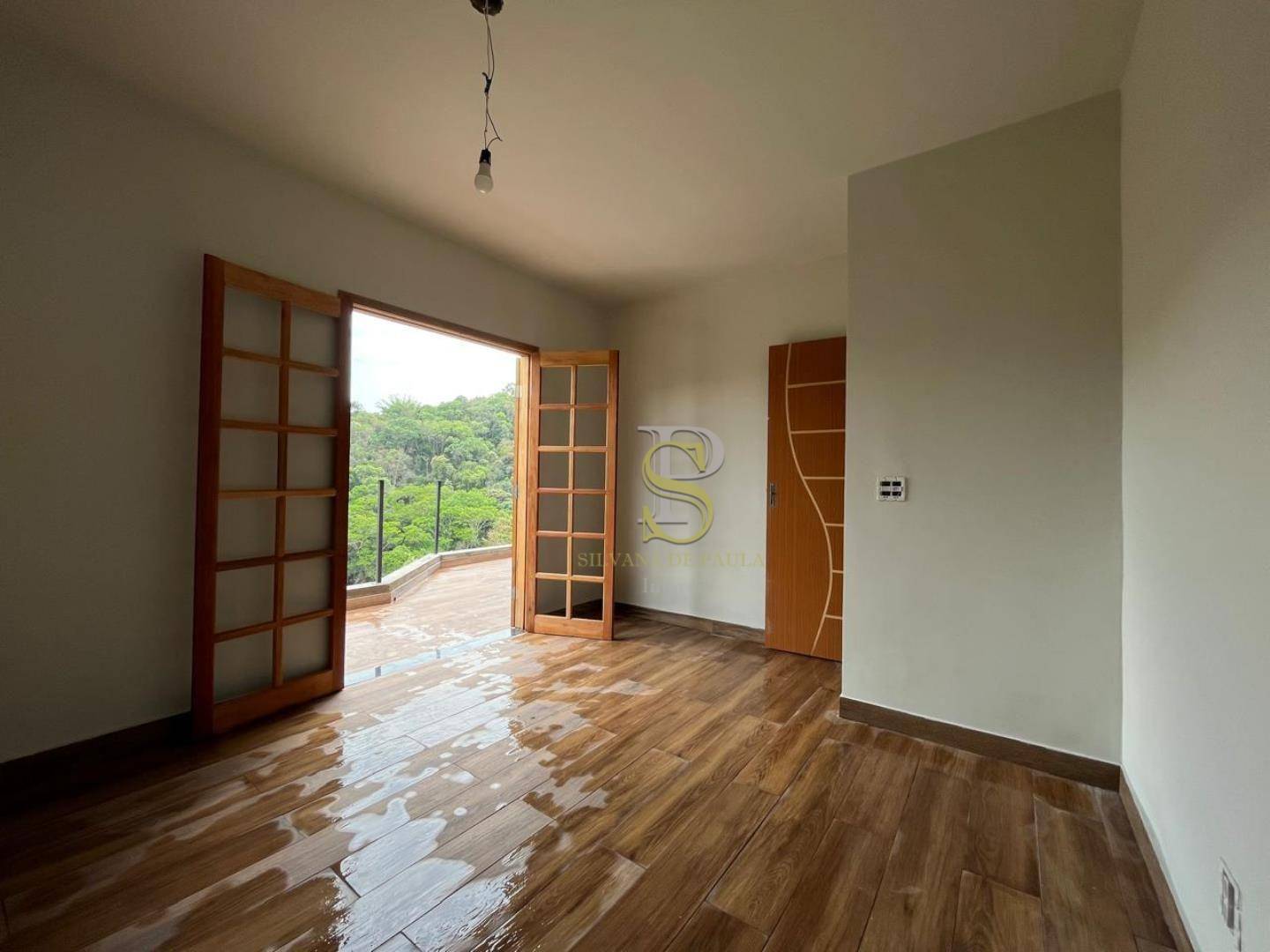 Casa de Condomínio à venda com 4 quartos, 300m² - Foto 9