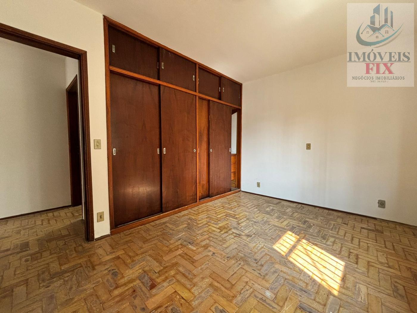 Casa à venda com 3 quartos, 152m² - Foto 13