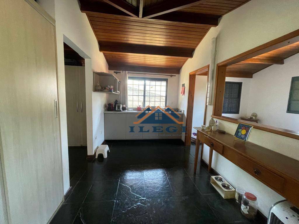 Casa de Condomínio para alugar com 6 quartos, 600m² - Foto 2