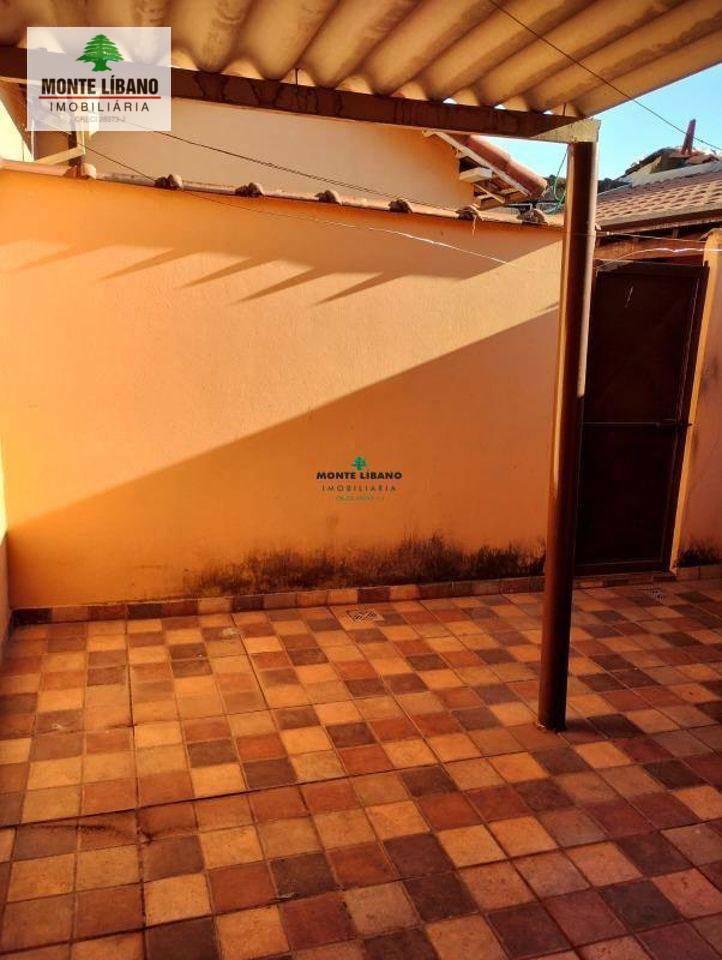 Casa à venda com 4 quartos, 179m² - Foto 15