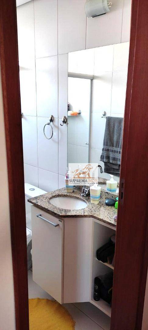 Apartamento à venda com 2 quartos, 70m² - Foto 17