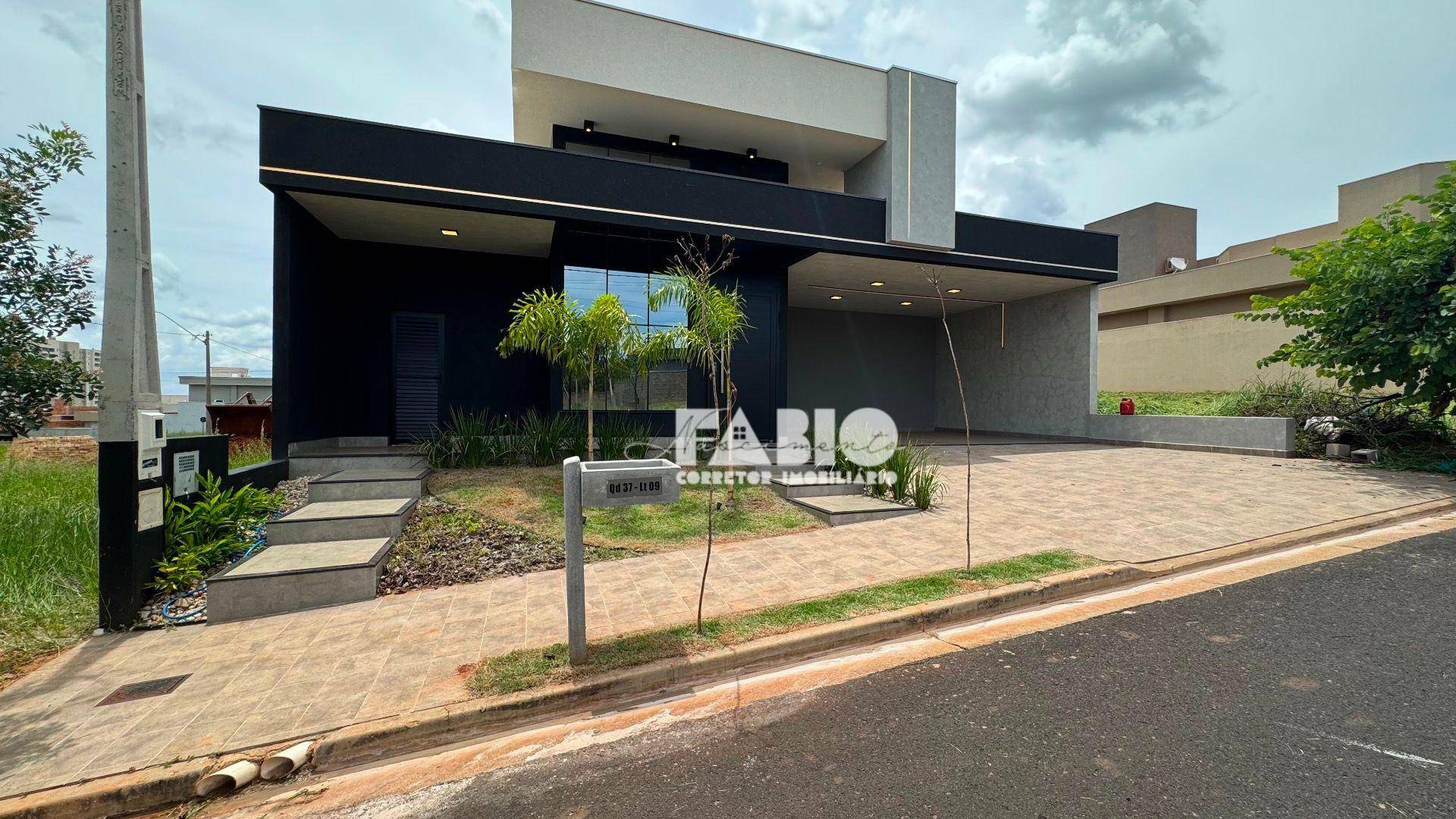 Casa de Condomínio à venda com 3 quartos, 186m² - Foto 2