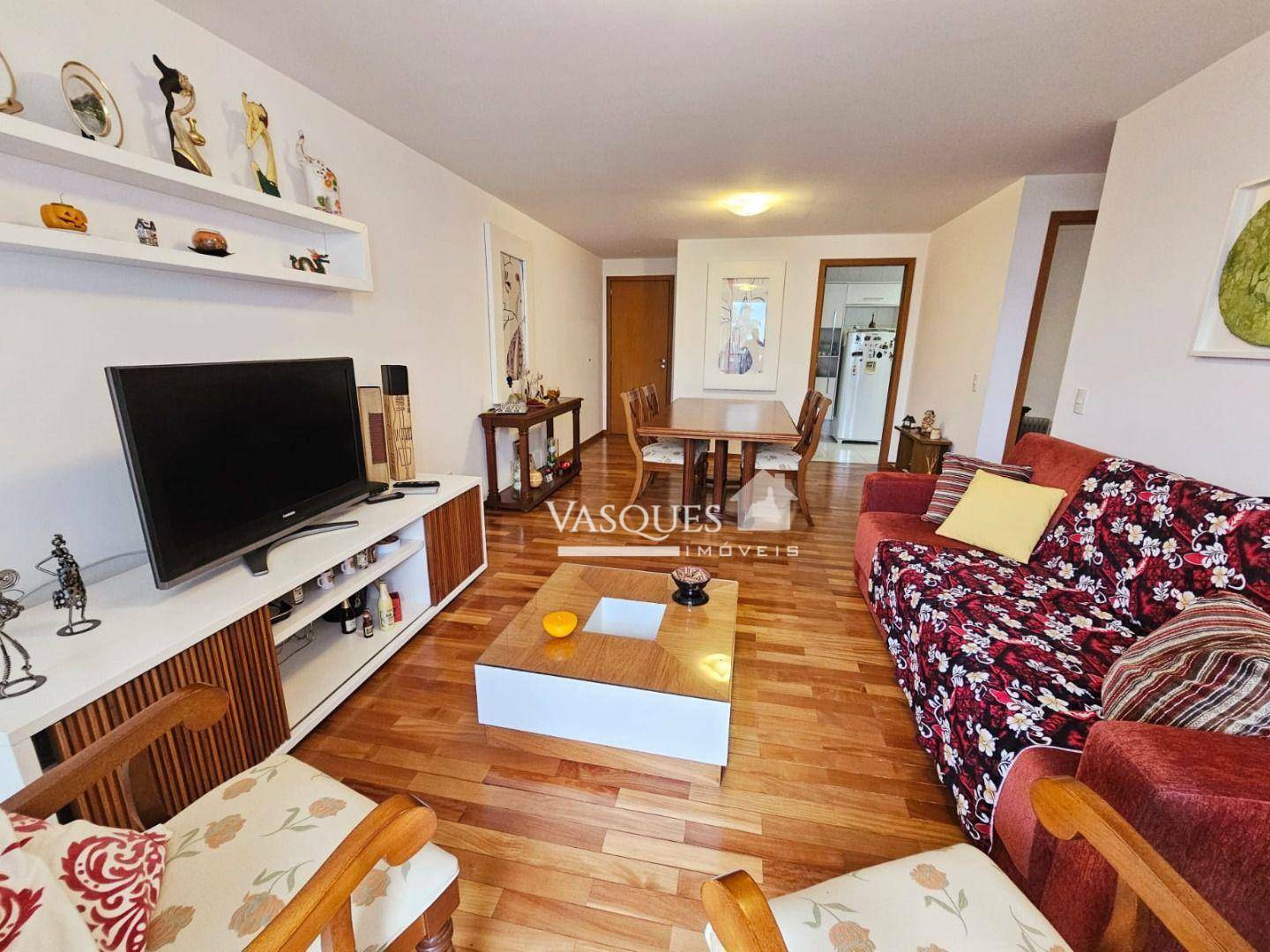 Apartamento à venda com 2 quartos, 63m² - Foto 1