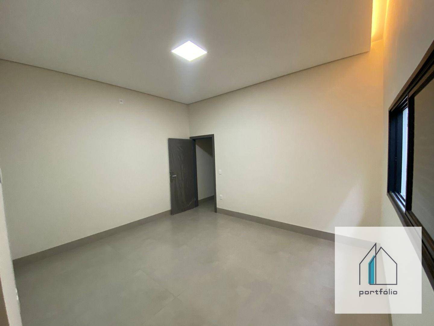 Casa à venda com 3 quartos, 250m² - Foto 11