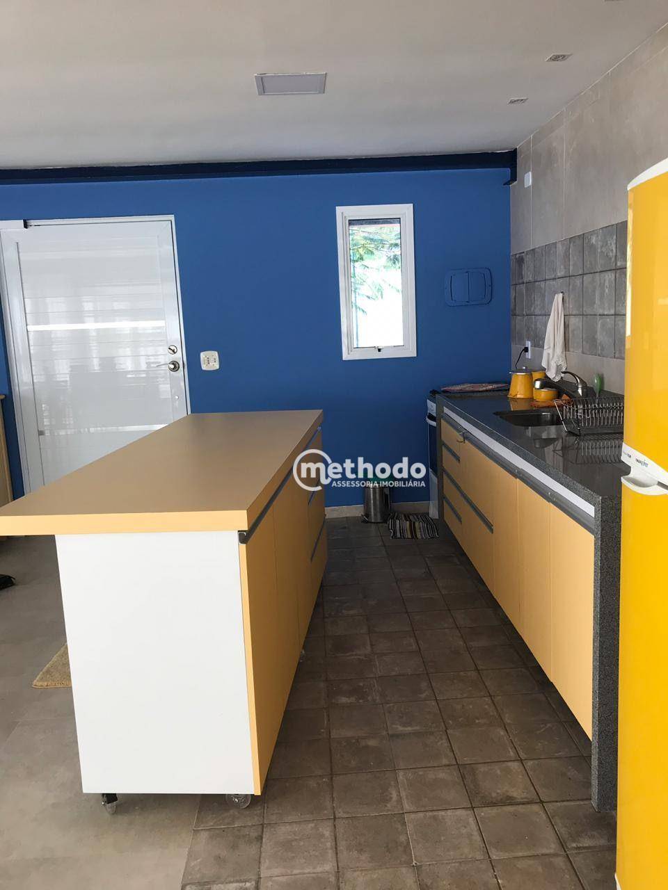 Casa à venda com 3 quartos, 210m² - Foto 6