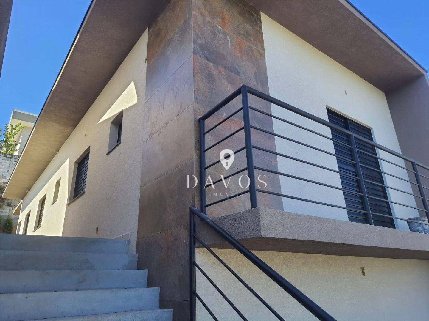 Casa à venda com 3 quartos, 88m² - Foto 1