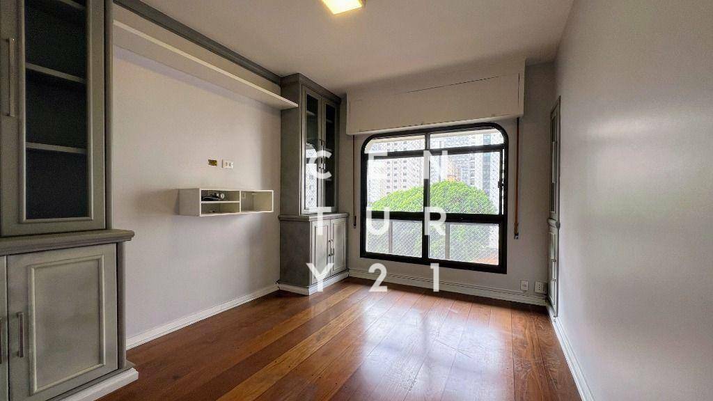 Apartamento à venda com 3 quartos, 288m² - Foto 11