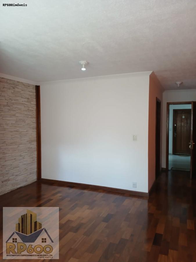 Apartamento à venda com 2 quartos, 72m² - Foto 2