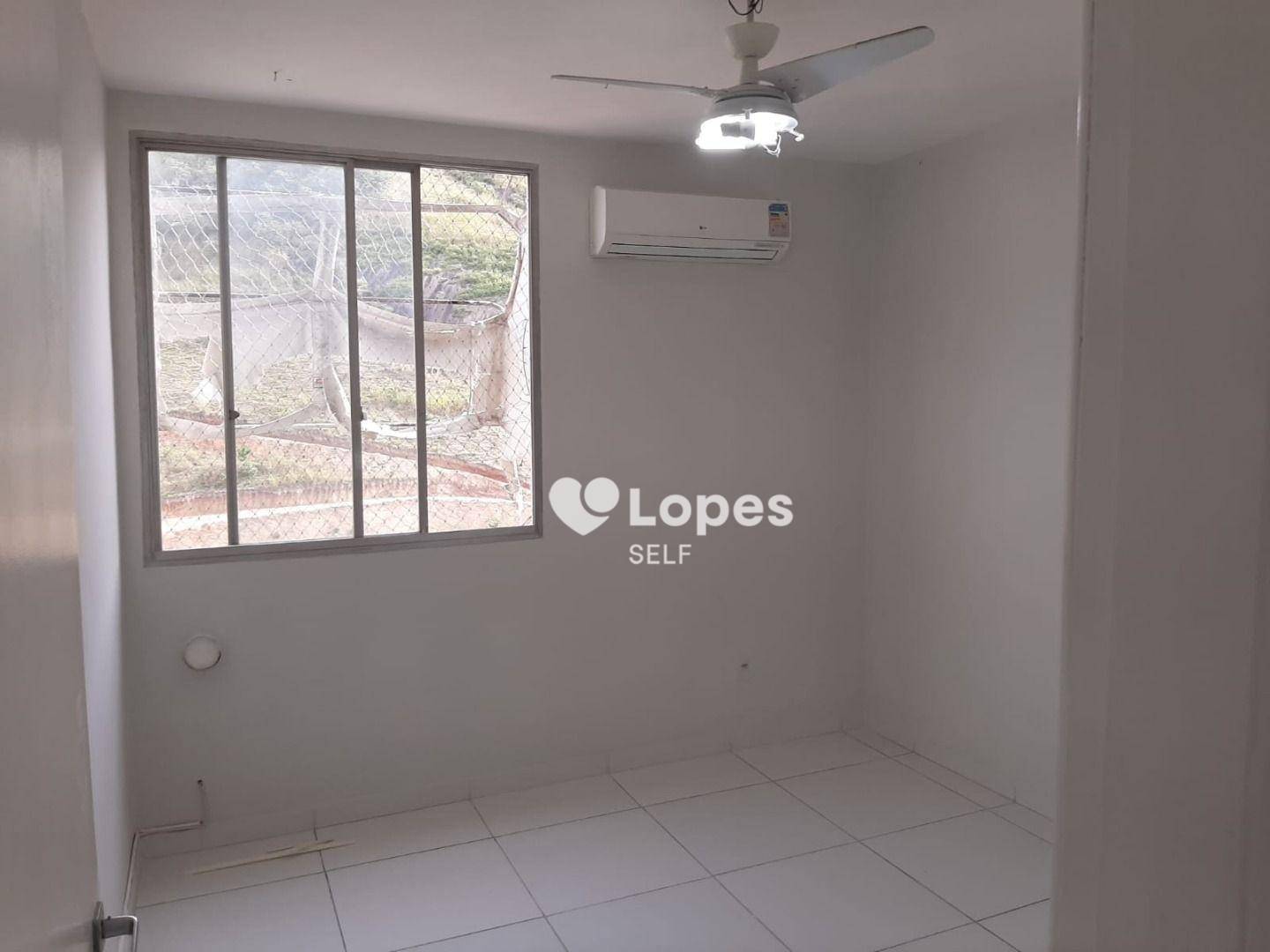 Apartamento à venda com 2 quartos, 78m² - Foto 4