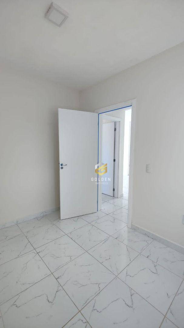 Apartamento à venda com 2 quartos, 48m² - Foto 3