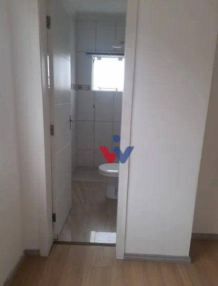 Apartamento à venda com 3 quartos, 68m² - Foto 2