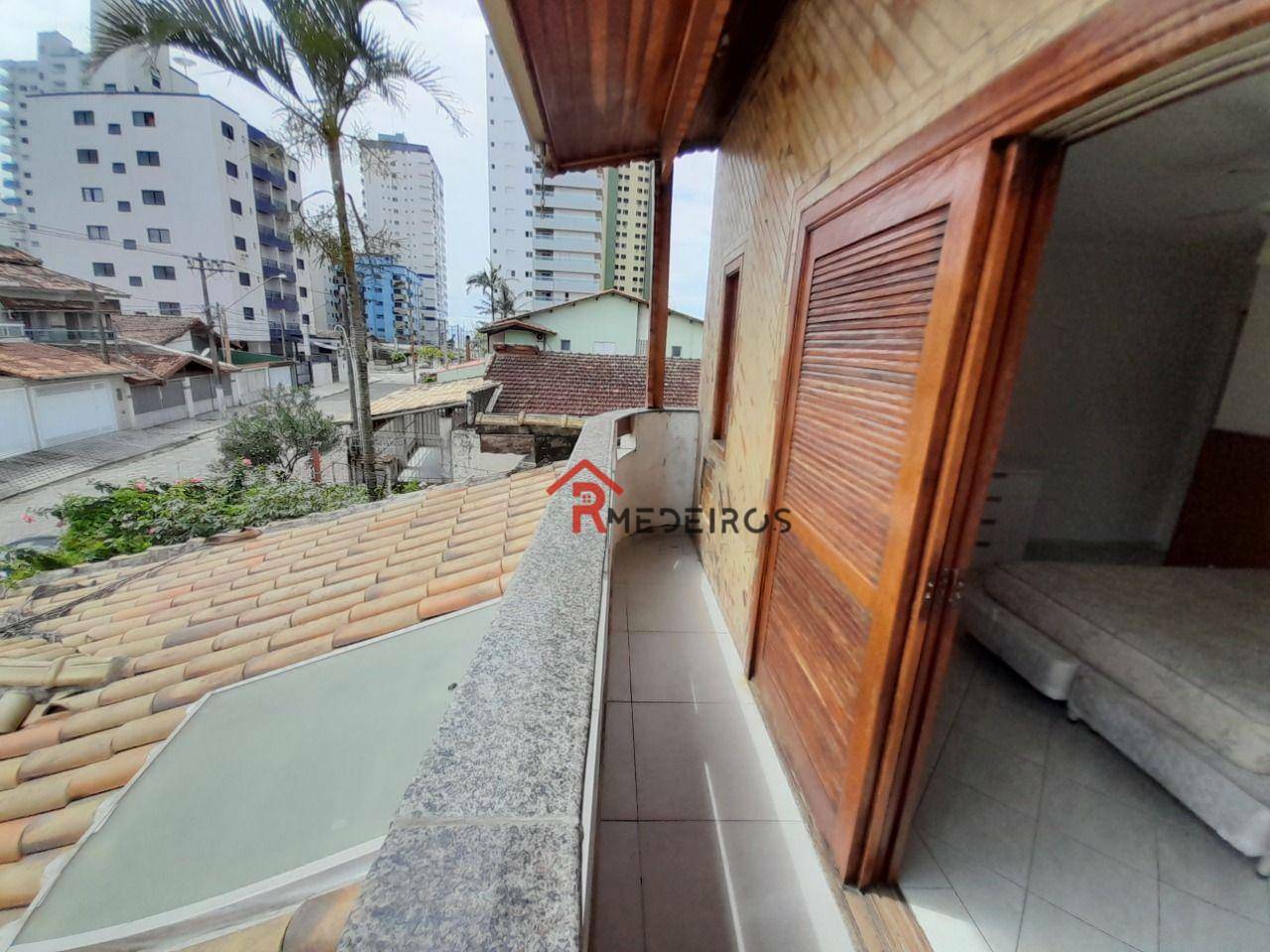 Sobrado à venda com 4 quartos, 170m² - Foto 1