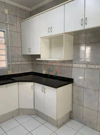 Casa à venda com 3 quartos, 194m² - Foto 11