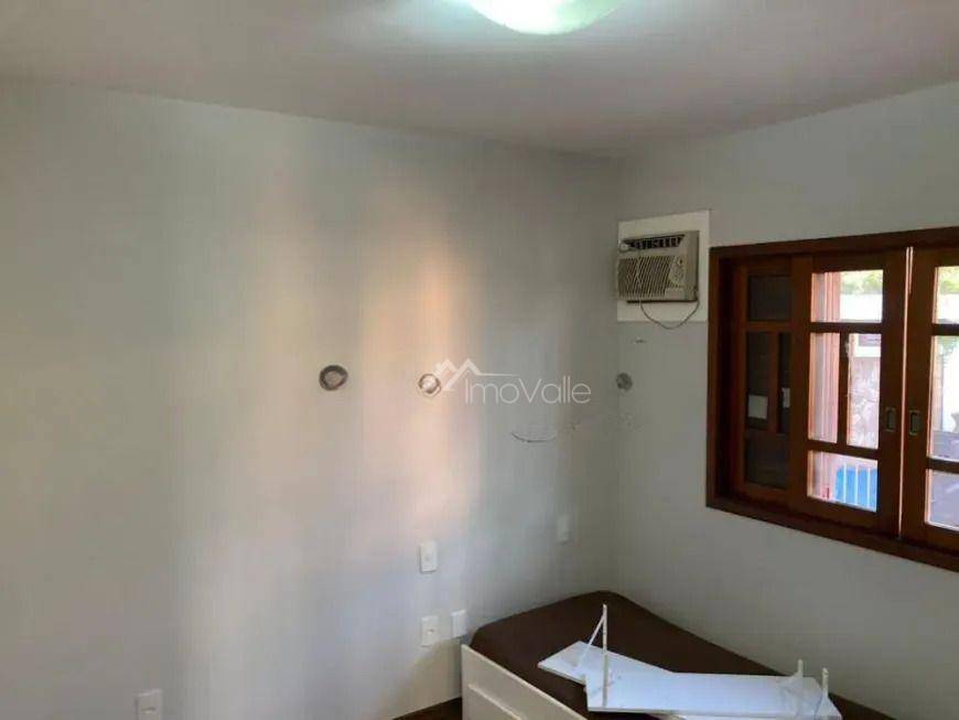 Casa de Condomínio para alugar com 6 quartos, 300m² - Foto 21