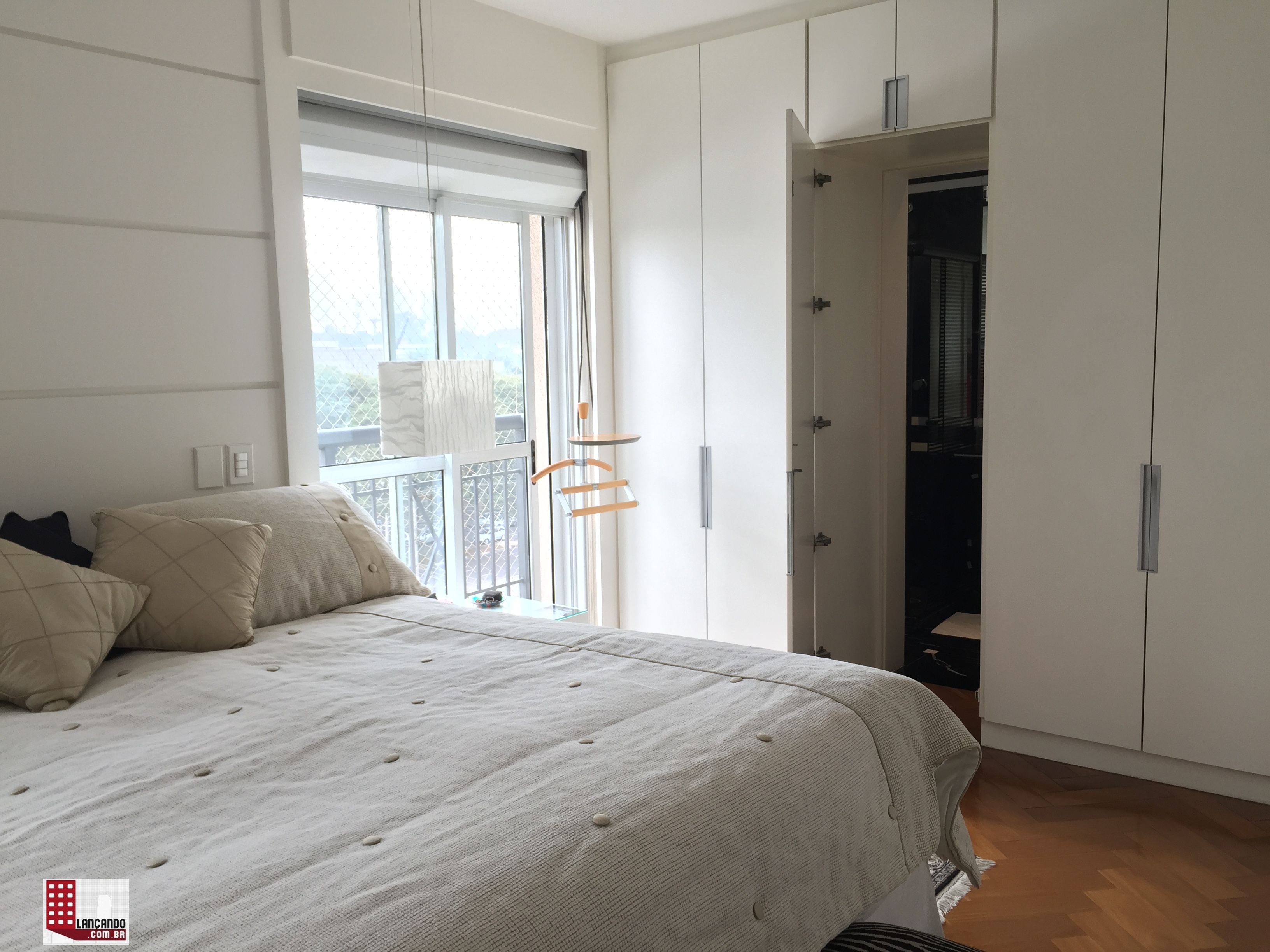 Apartamento à venda com 3 quartos, 252m² - Foto 9