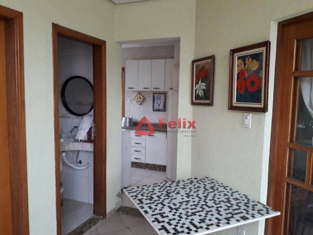 Sobrado à venda com 4 quartos, 350m² - Foto 3