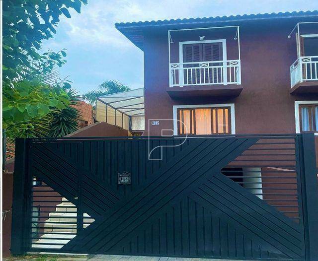 Casa de Condomínio à venda com 3 quartos, 150m² - Foto 1