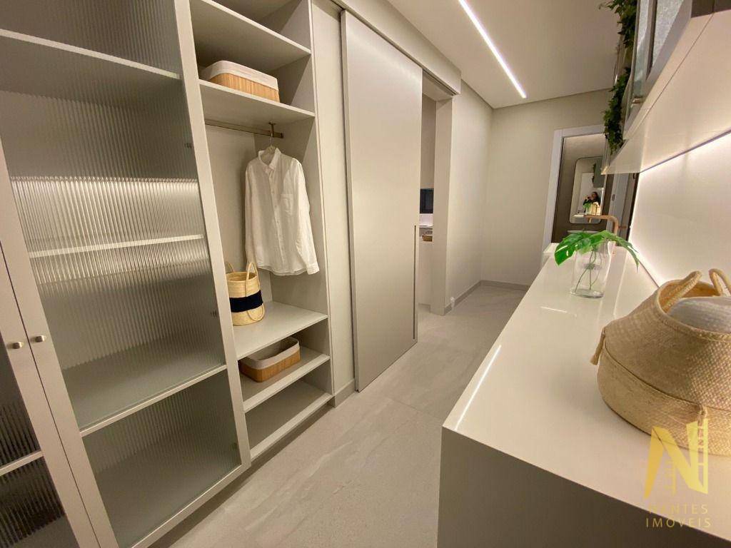 Apartamento à venda com 4 quartos, 346m² - Foto 17