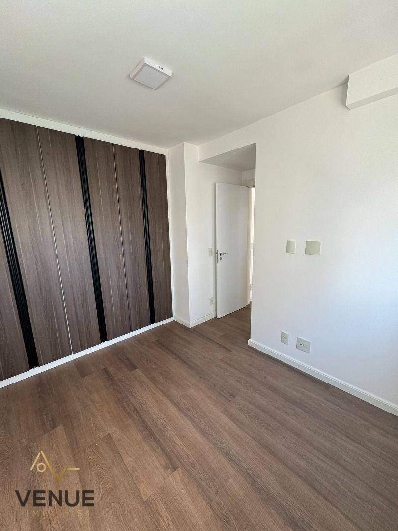 Apartamento à venda com 2 quartos, 68m² - Foto 13