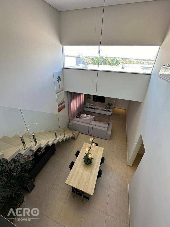 Casa à venda com 3 quartos, 230m² - Foto 15