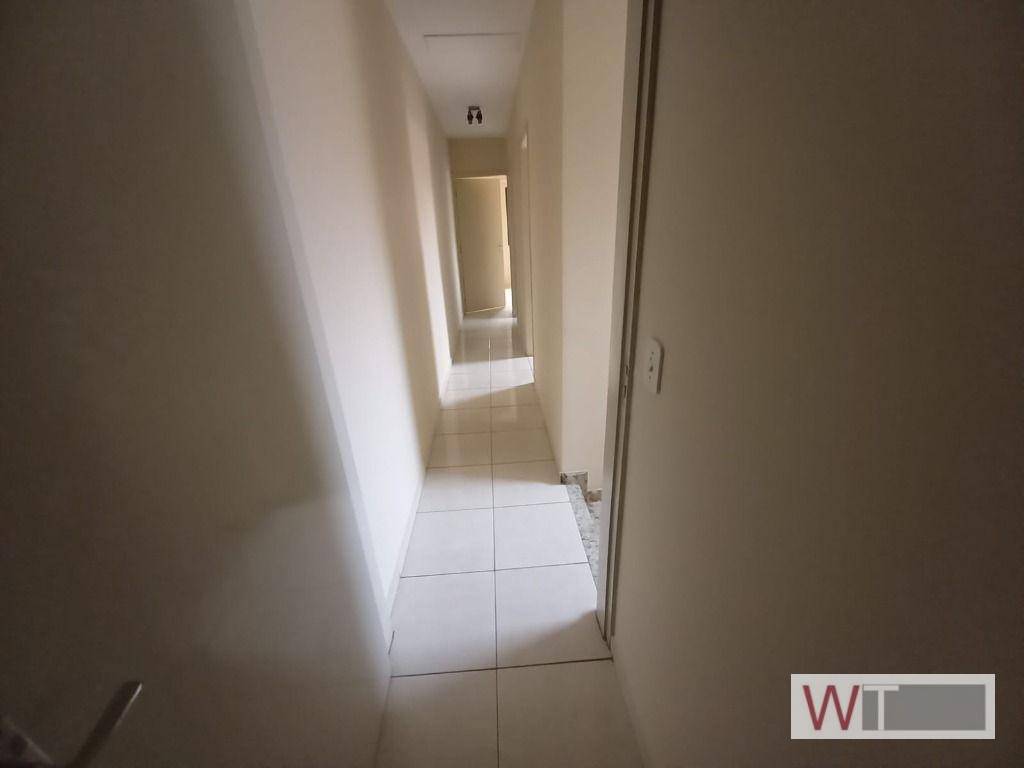Casa para alugar com 2 quartos, 100m² - Foto 30