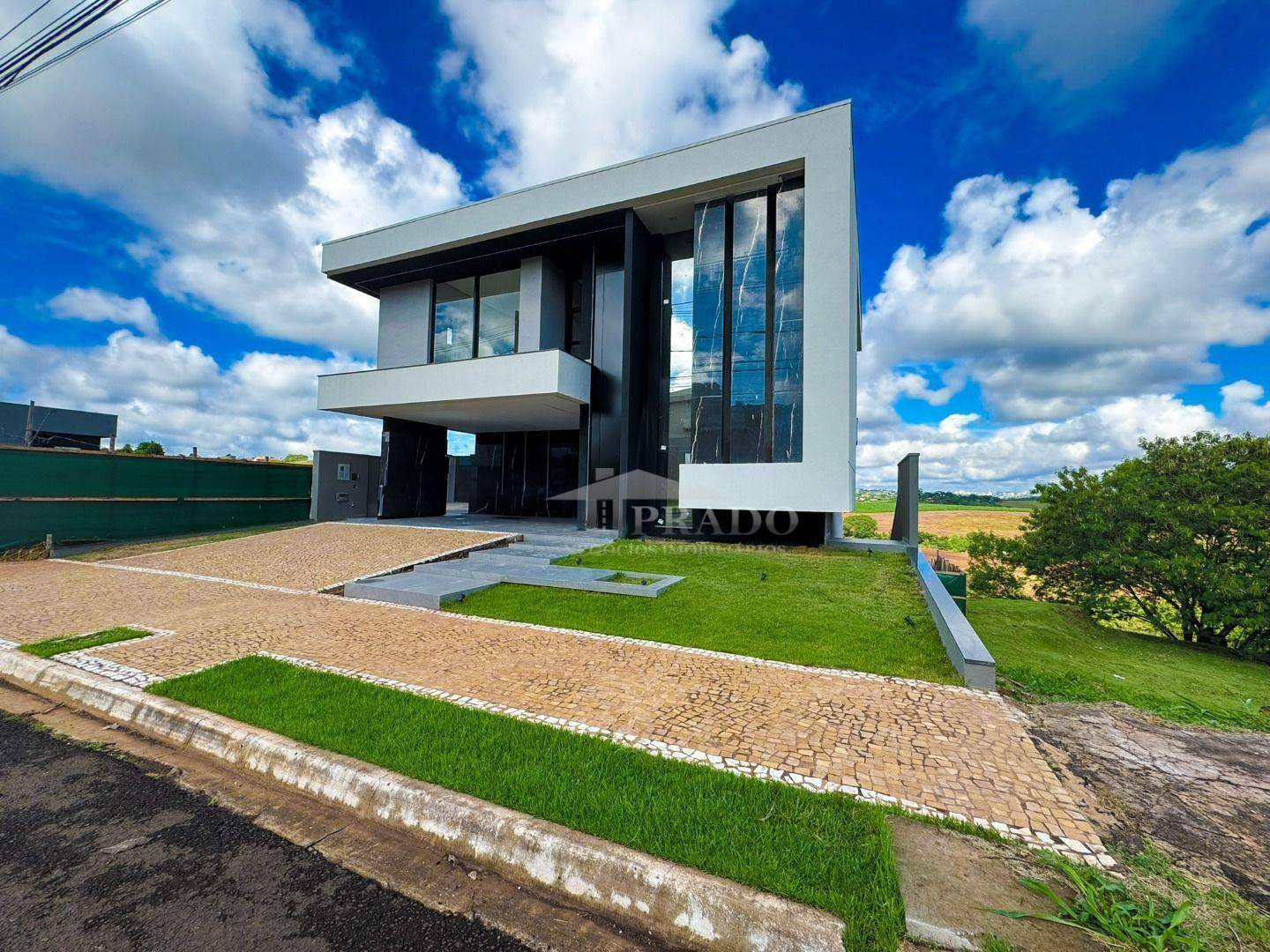 Casa à venda com 4 quartos, 347m² - Foto 5