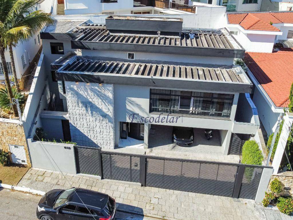 Sobrado à venda com 5 quartos, 400m² - Foto 1