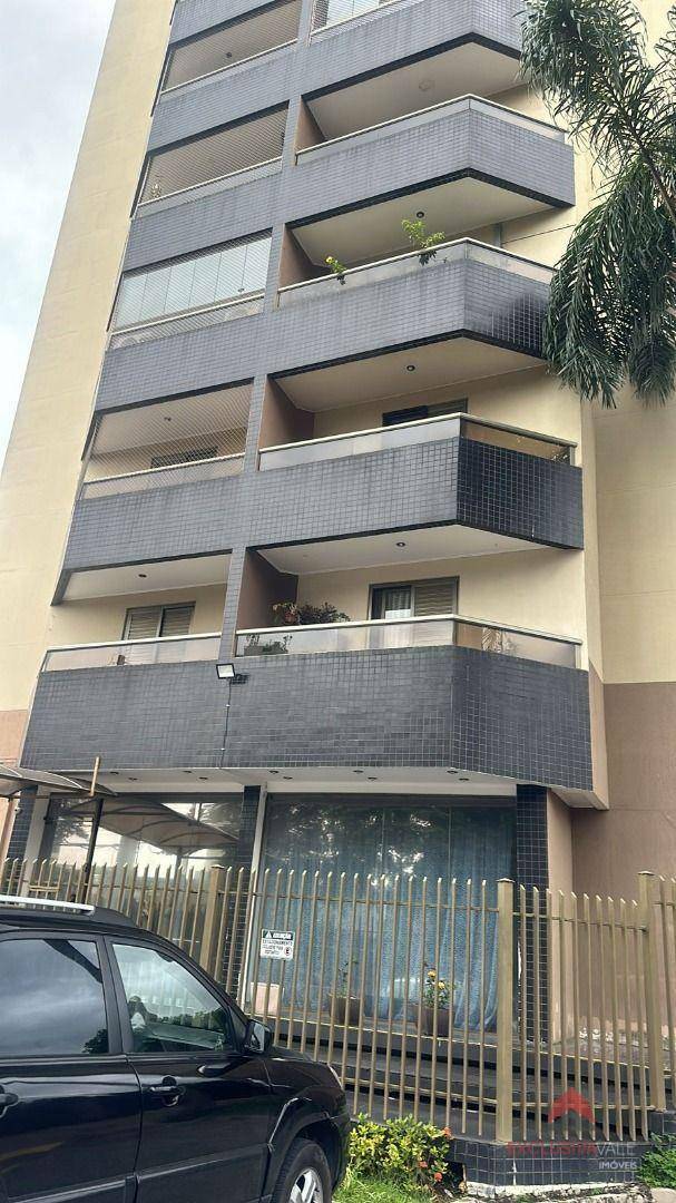 Apartamento à venda e aluguel com 4 quartos, 180m² - Foto 2