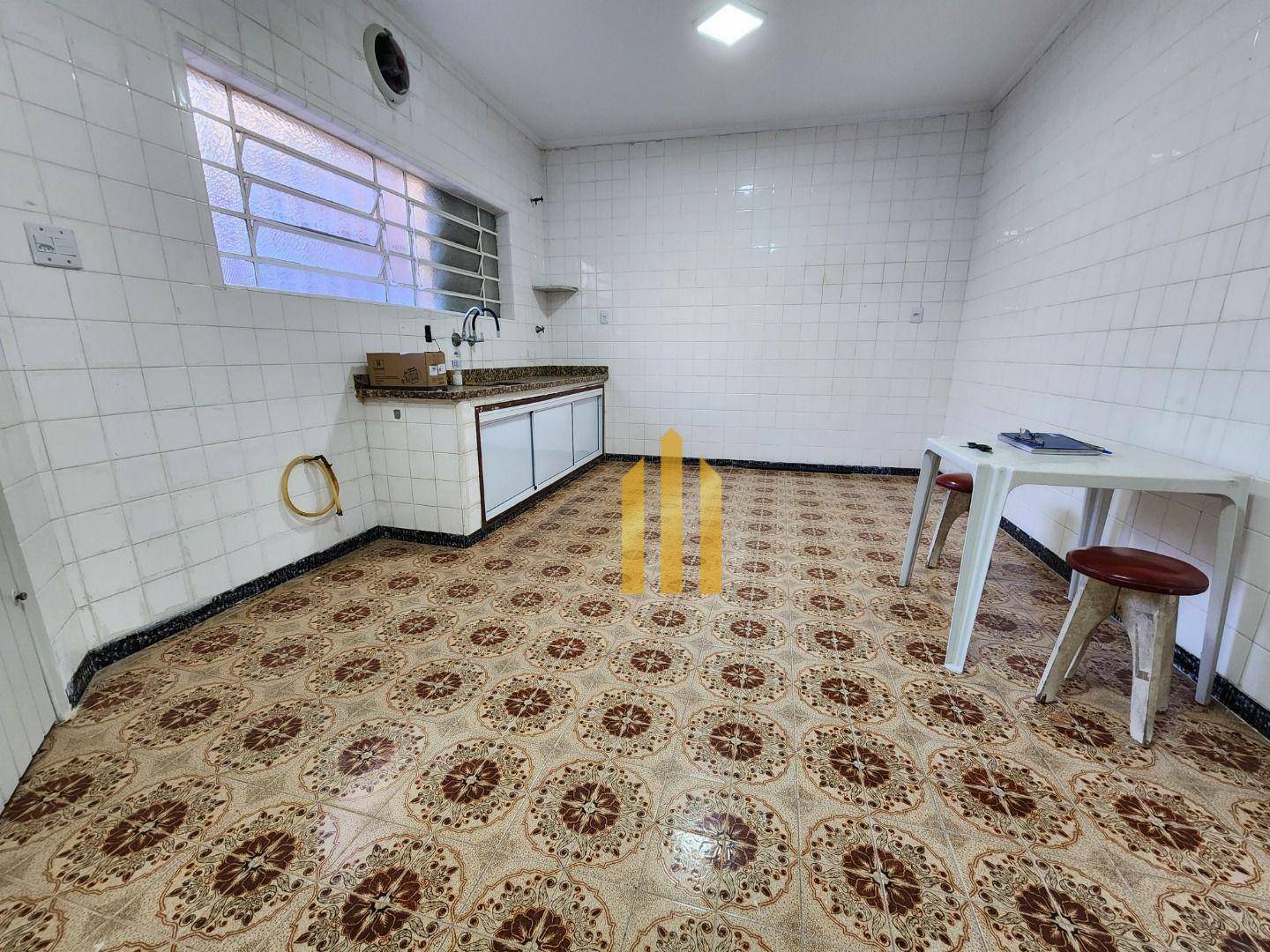 Sobrado para alugar com 3 quartos, 160m² - Foto 8