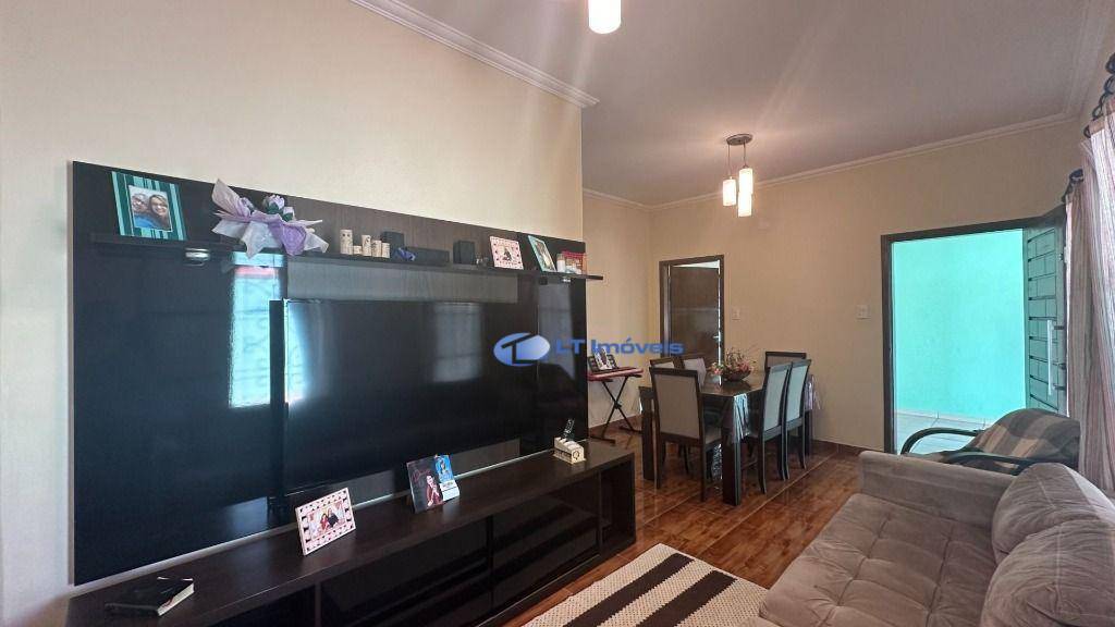 Casa à venda com 3 quartos, 139m² - Foto 7
