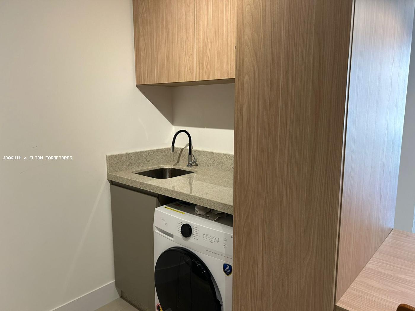 Apartamento à venda com 2 quartos, 64m² - Foto 7