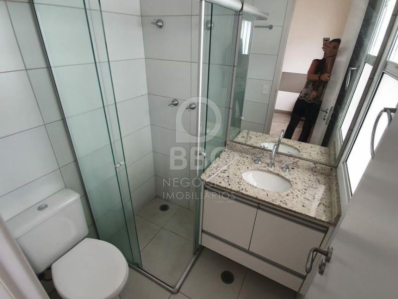 Apartamento para alugar com 2 quartos, 75m² - Foto 12