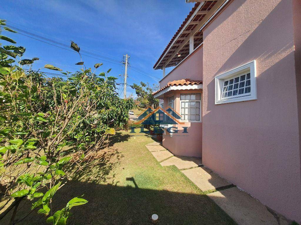 Casa de Condomínio para alugar com 6 quartos, 405m² - Foto 6