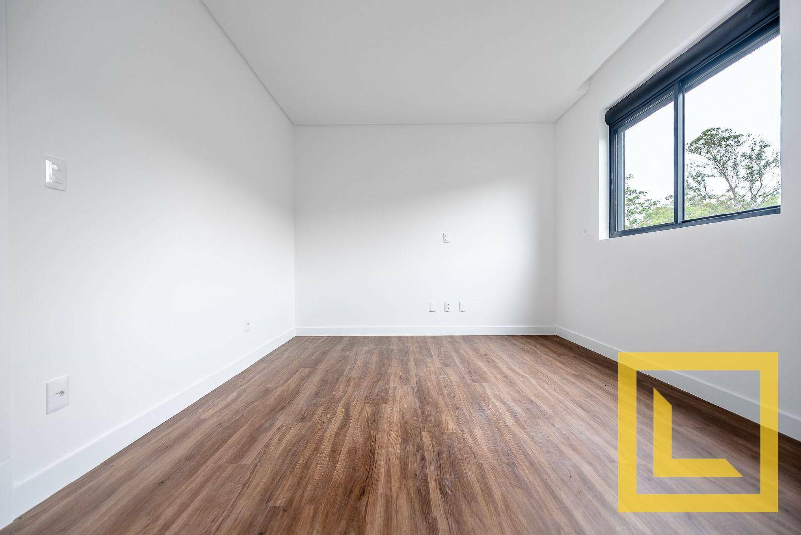 Apartamento à venda com 3 quartos, 170m² - Foto 5