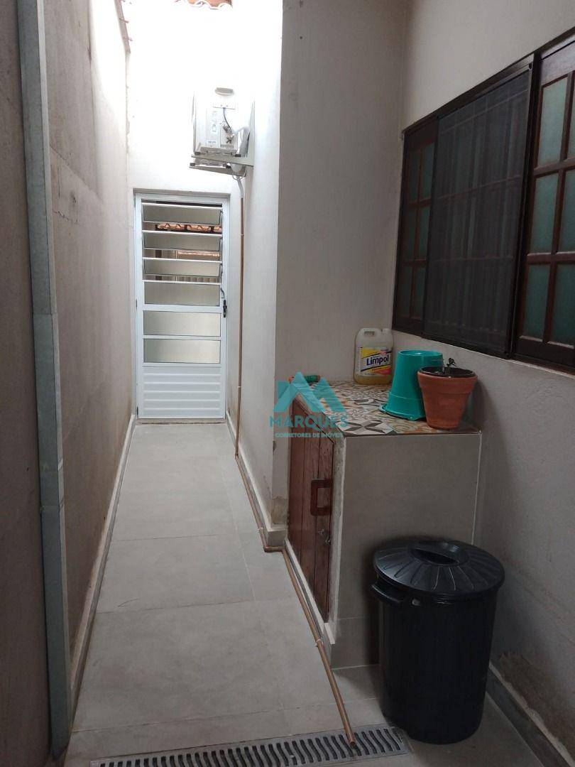 Casa à venda com 2 quartos, 90m² - Foto 6