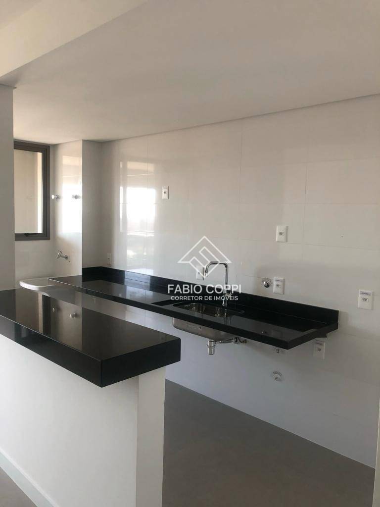 Apartamento à venda com 3 quartos, 96m² - Foto 13