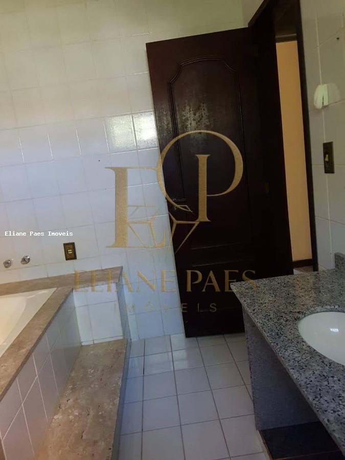 Casa à venda com 4 quartos, 750m² - Foto 27