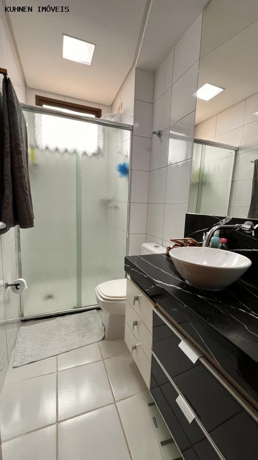 Apartamento à venda com 3 quartos, 125m² - Foto 10