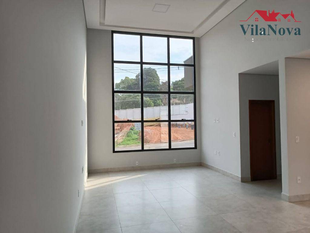 Casa de Condomínio à venda com 3 quartos, 215m² - Foto 4